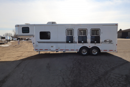 Used 2003 Bison Trailers 3 Horse LQ Horse Trailer