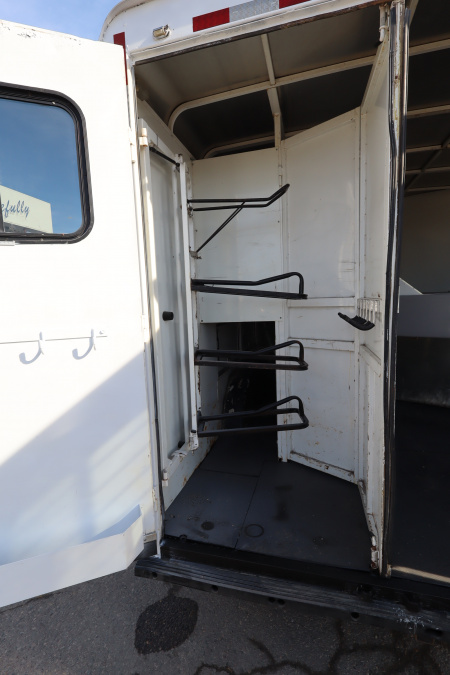 Used 2003 Bison Trailers 3 Horse LQ Horse Trailer