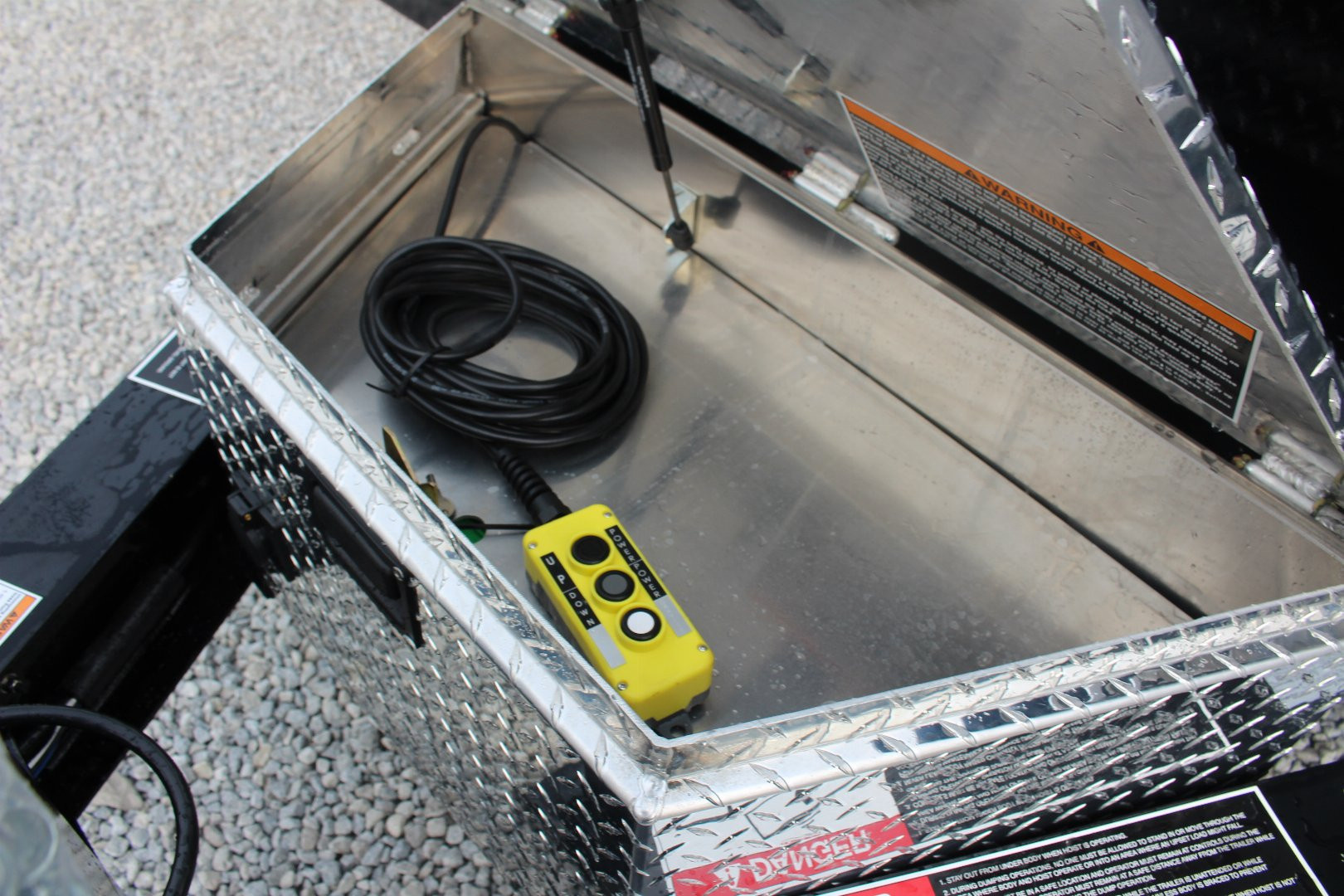 New 2026 Moritz 6' 10" x 14' Heavy Commercial DLH Series Dump Trailer - 16000# GVW