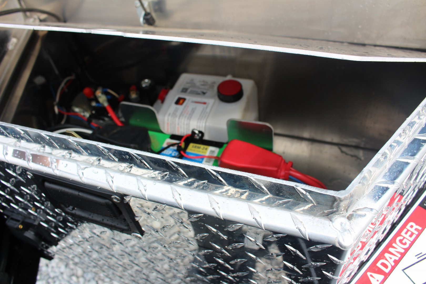 New 2026 Moritz 6' 10" x 14' Heavy Commercial DLH Series Dump Trailer - 16000# GVW