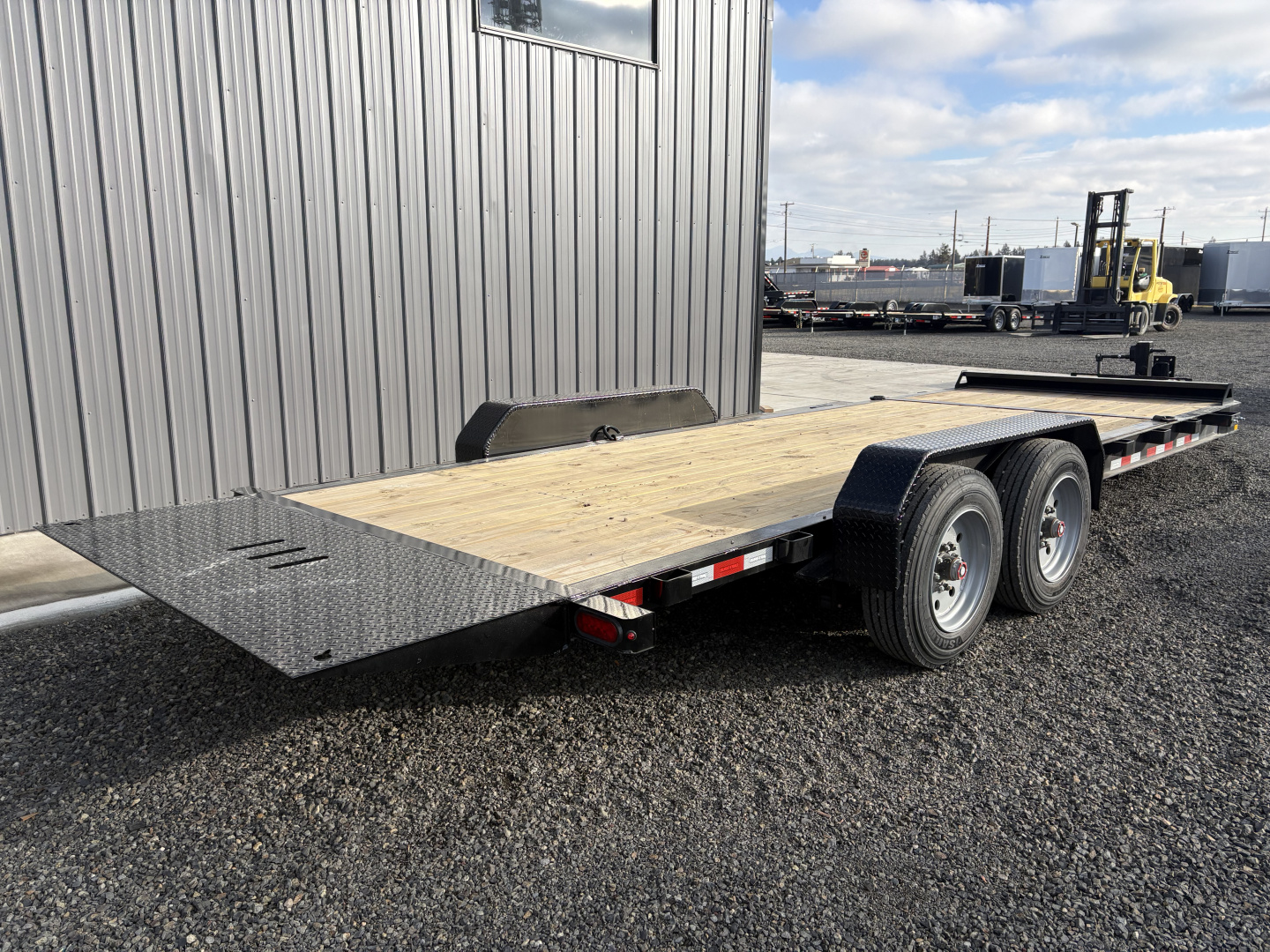 New 7X22 TA 17.6K Sure-Trac Equipment Tilt