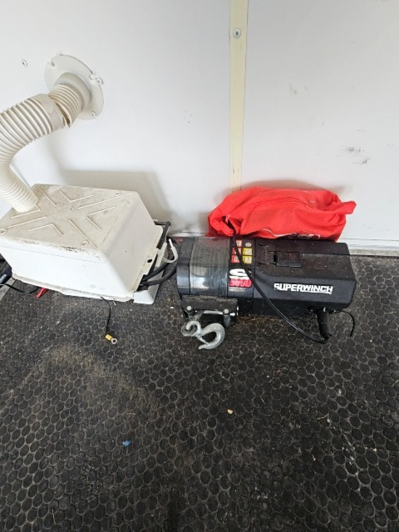 Used 2014 United Trailers 8.5x24 10K Enclosed Car / Racing Trailer