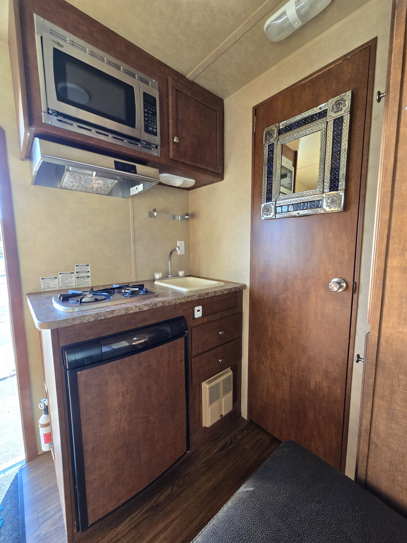 Used 2011 Bison Trailers NRS Coach 3 Horse Trailer