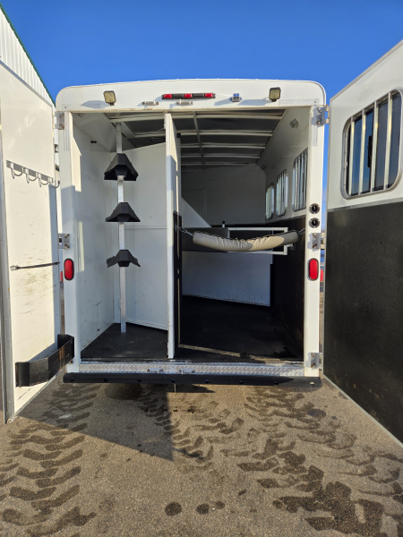 Used 2011 Bison Trailers NRS Coach 3 Horse Trailer