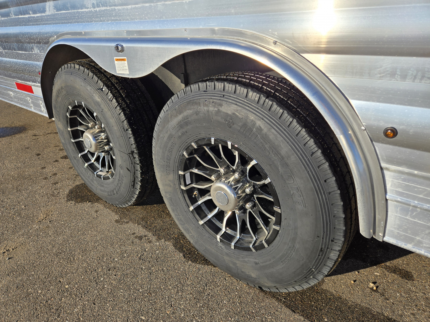 New 2026 Merhow Stampede 4 Horse LQ Trailer