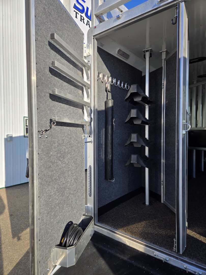 New 2026 Merhow Stampede 4 Horse LQ Trailer