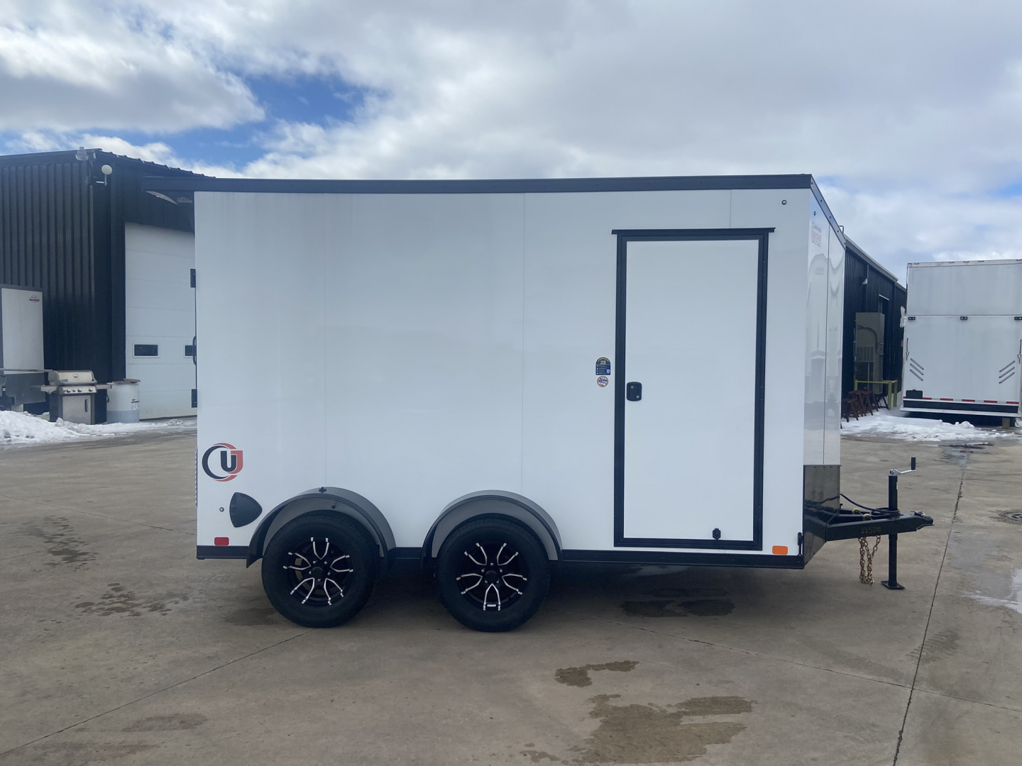 New United 12' UJ V-Nose Enclosed Cargo Trailer