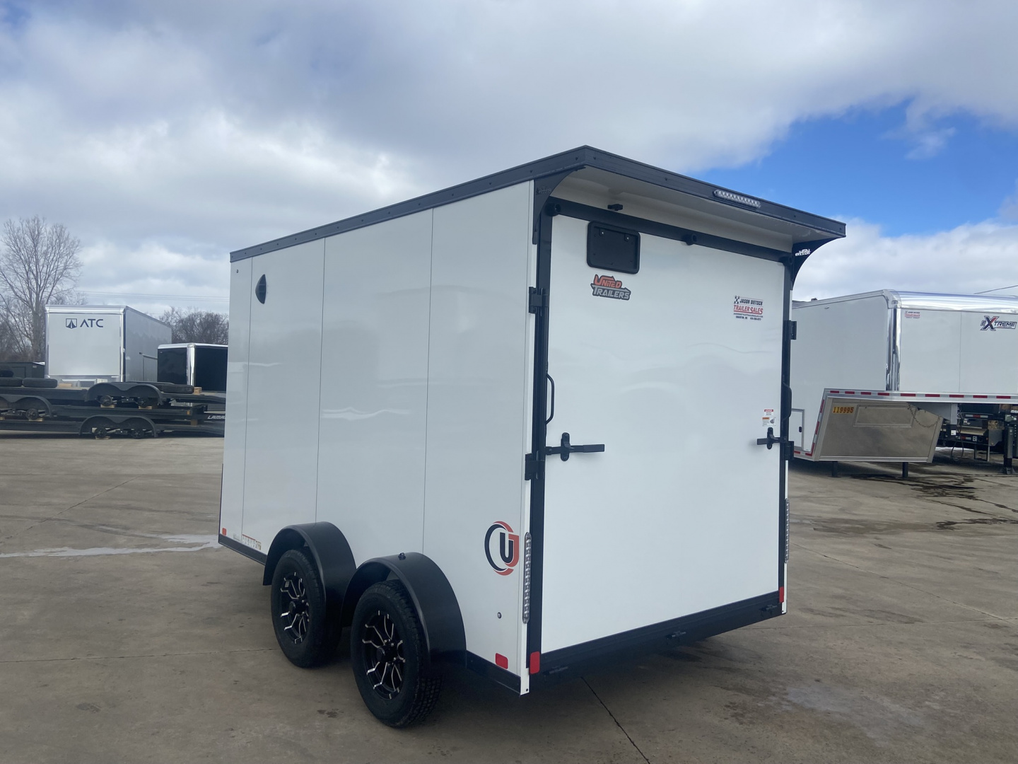 New United 12' UJ V-Nose Enclosed Cargo Trailer