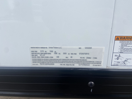 New United 12' UJ V-Nose Enclosed Cargo Trailer