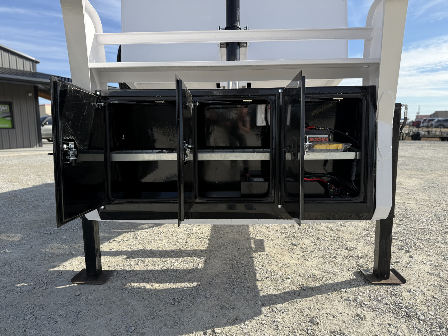New 2026 RawMaxx LPX TELESCOPIC 83X14X44 HIGH SIDE W/HYDRAULIC JACKS 16K GVWR GOOSENECK Dump Trailer
