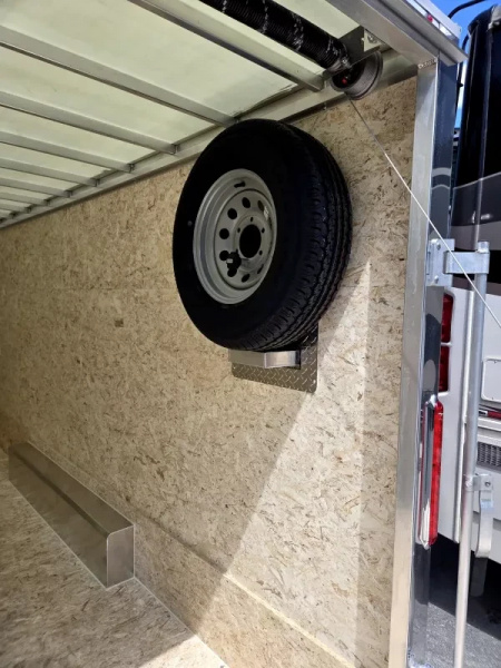 New 2025 8.5x20 enclosed cargo trailer with landscaping package - Nitro