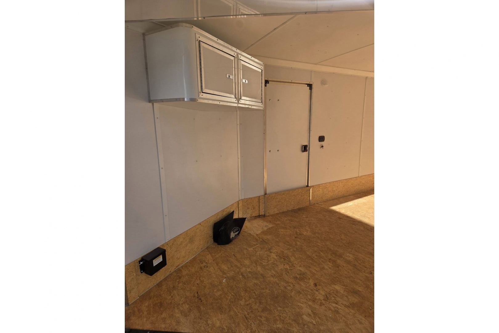 New 2023 7x20 aluminum snowmobile trailer 3 or 4 place left over wit extra height and upgrades - Rance Aluminum Trailers