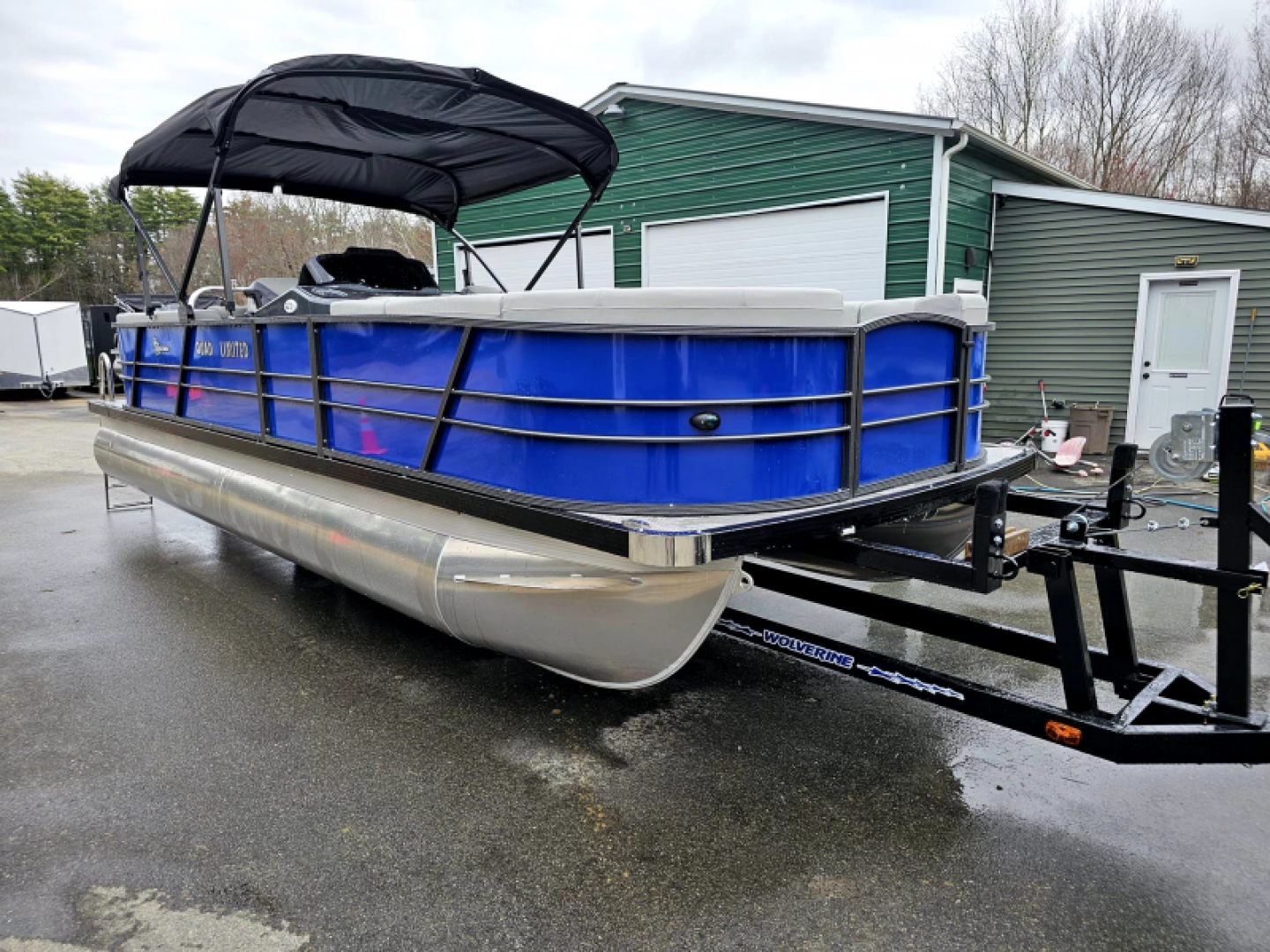 New 2024 P 24 Limited quad lounger - Massimo