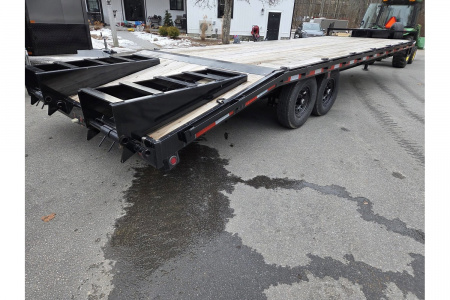 Used 2024 102x26 Deck over equipment trailer with tool box and spring assisted ramps 14,000lb gvwr - Quality Steel & Aluminum Products, LLC