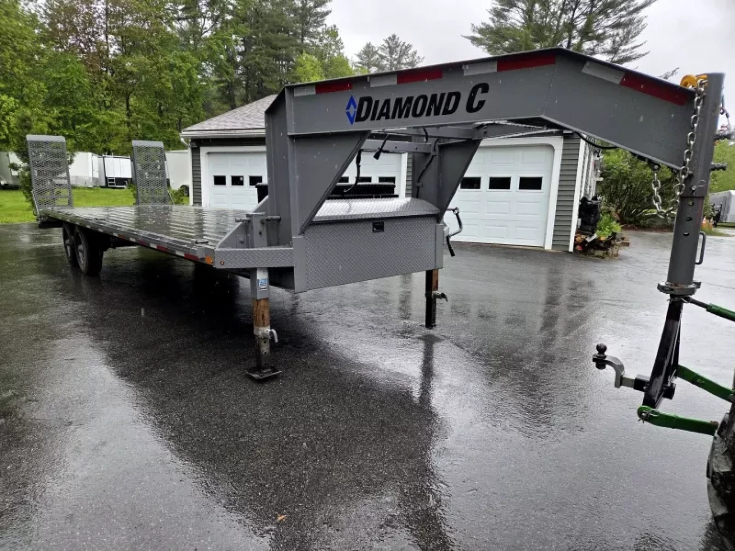 Used 2022 102X26 GOOSENCK EQUIPMNET TRAILER 20,000LB GVWR - Diamond C Trailer MFG.