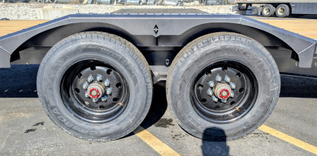 New Diamond C 24' HXD-210 Gravity Tilt 102" Wide: 23K (GVWR), Drive Over Fenders, Equipment Trailer