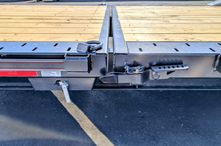 New Diamond C 24' HXD-210 Gravity Tilt 102" Wide: 23K (GVWR), Drive Over Fenders, Equipment Trailer