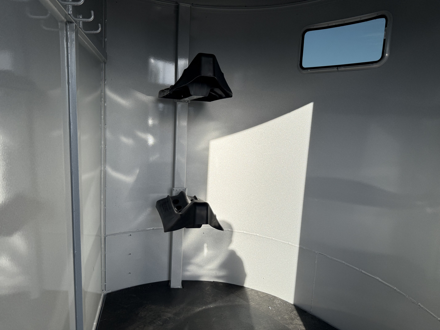 New 2026 Calico Trailers 2H BP Horse Trailer