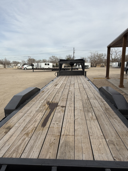 Used 2022 Diamond C Trailers LPX Equipment Trailer