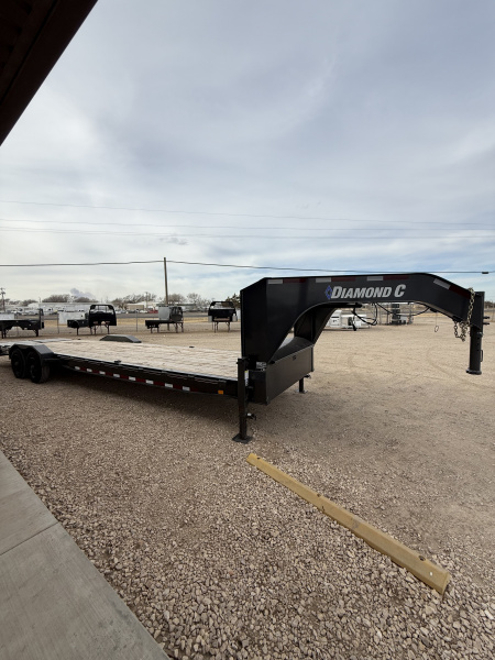 Used 2022 Diamond C Trailers LPX Equipment Trailer