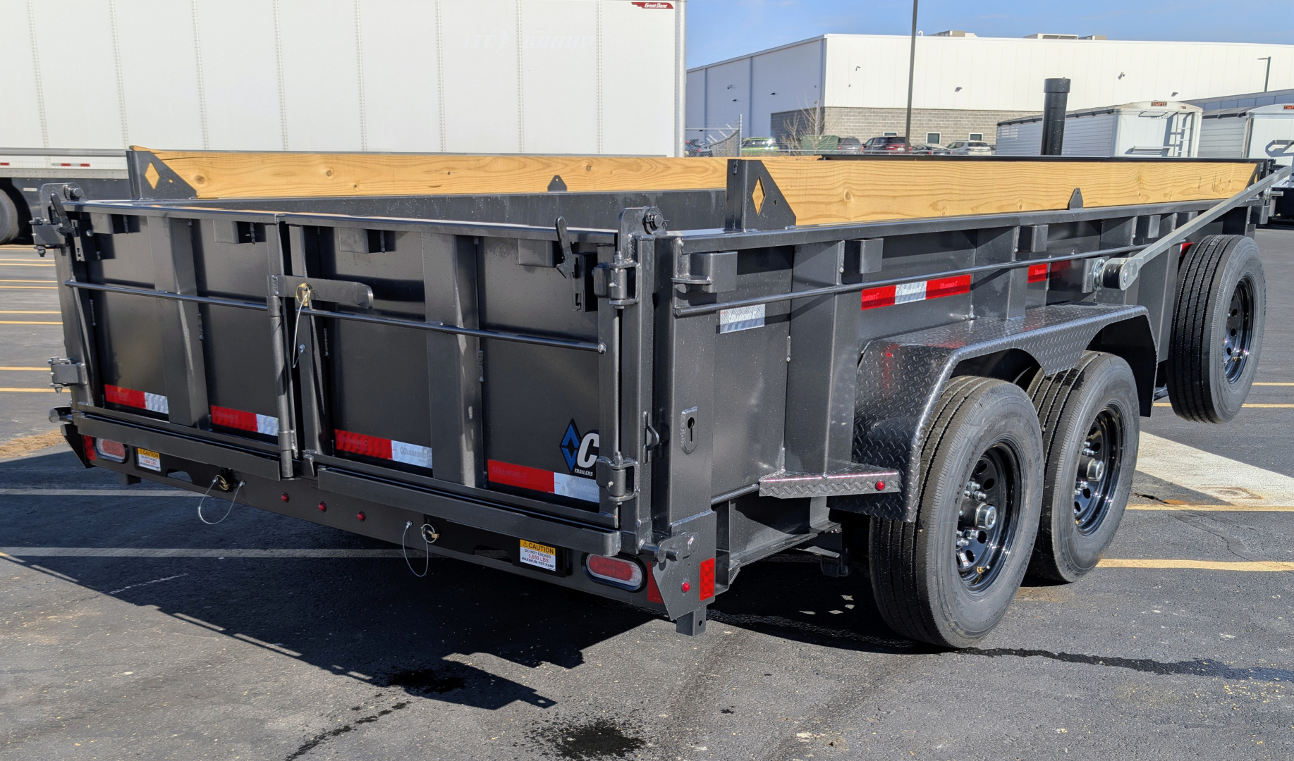 New Diamond C LPT-207 14' Telescopic, 15.5K (GVWR) LOW PROFILE Dump Trailer