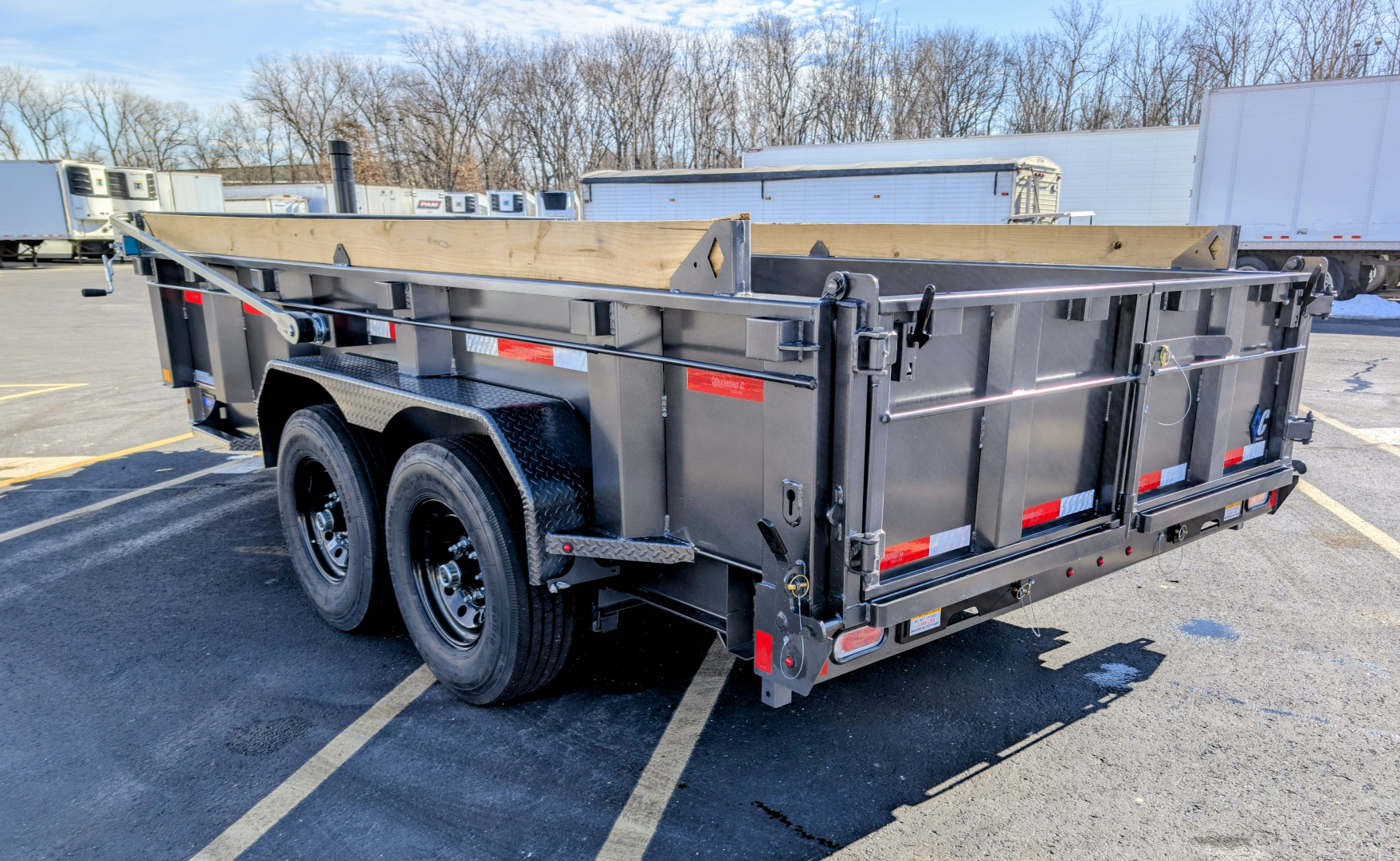 New Diamond C LPT-207 14' Telescopic, 15.5K (GVWR) LOW PROFILE Dump Trailer