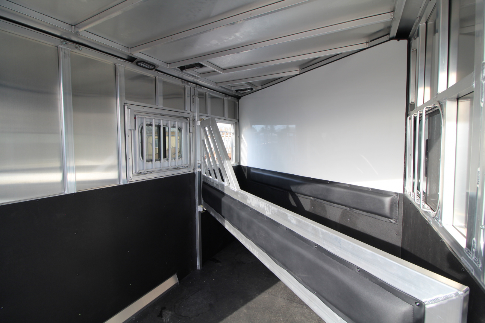 New 2026 Frontier Strider 2 Horse Trailer Extra Tall
