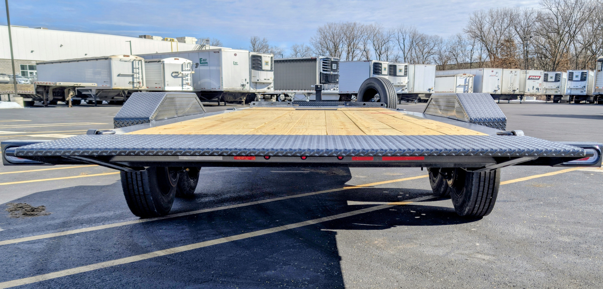 New Diamond C HDT-210-22' Gravity Tilt 23K (GVWR) Equipment Trailer