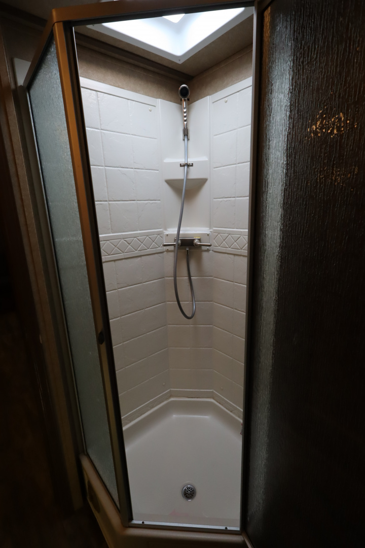 Used 2021 Lakota Charger Livestock Edition Horse Trailer