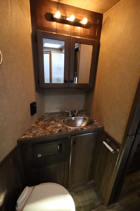 Used 2021 Lakota Charger Livestock Edition Horse Trailer