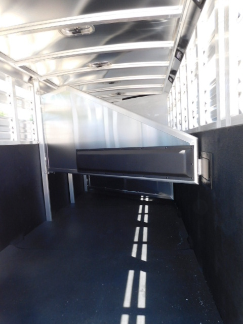 New 2026 Exiss Trailers 7400 GN XT Horse Trailer