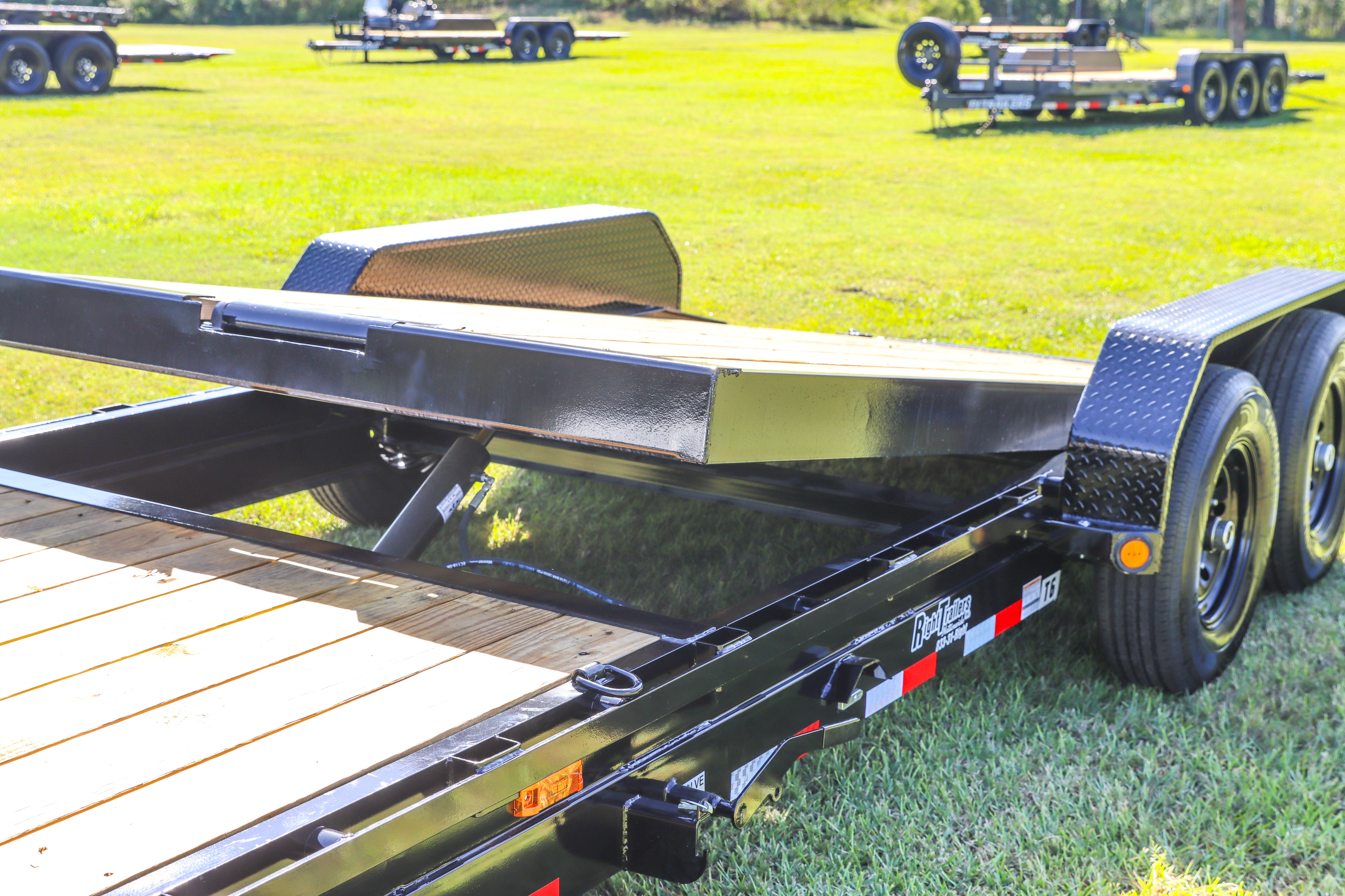 New 2027 7X24 PJ TILT EQUIPMENT TRAILER