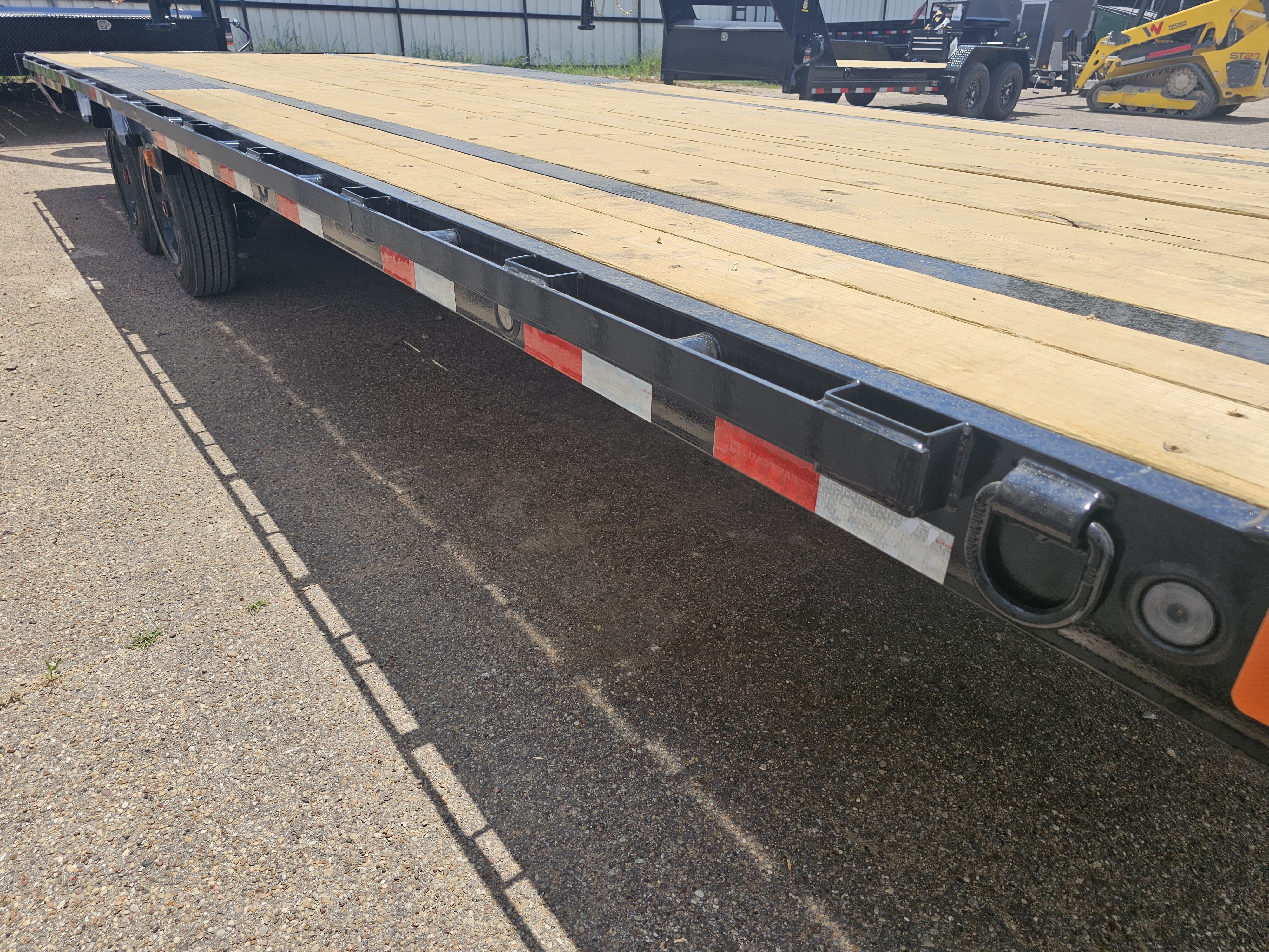 New 2026 Load Trail 102X25 16K LOW PRO Gooseneck Bodies