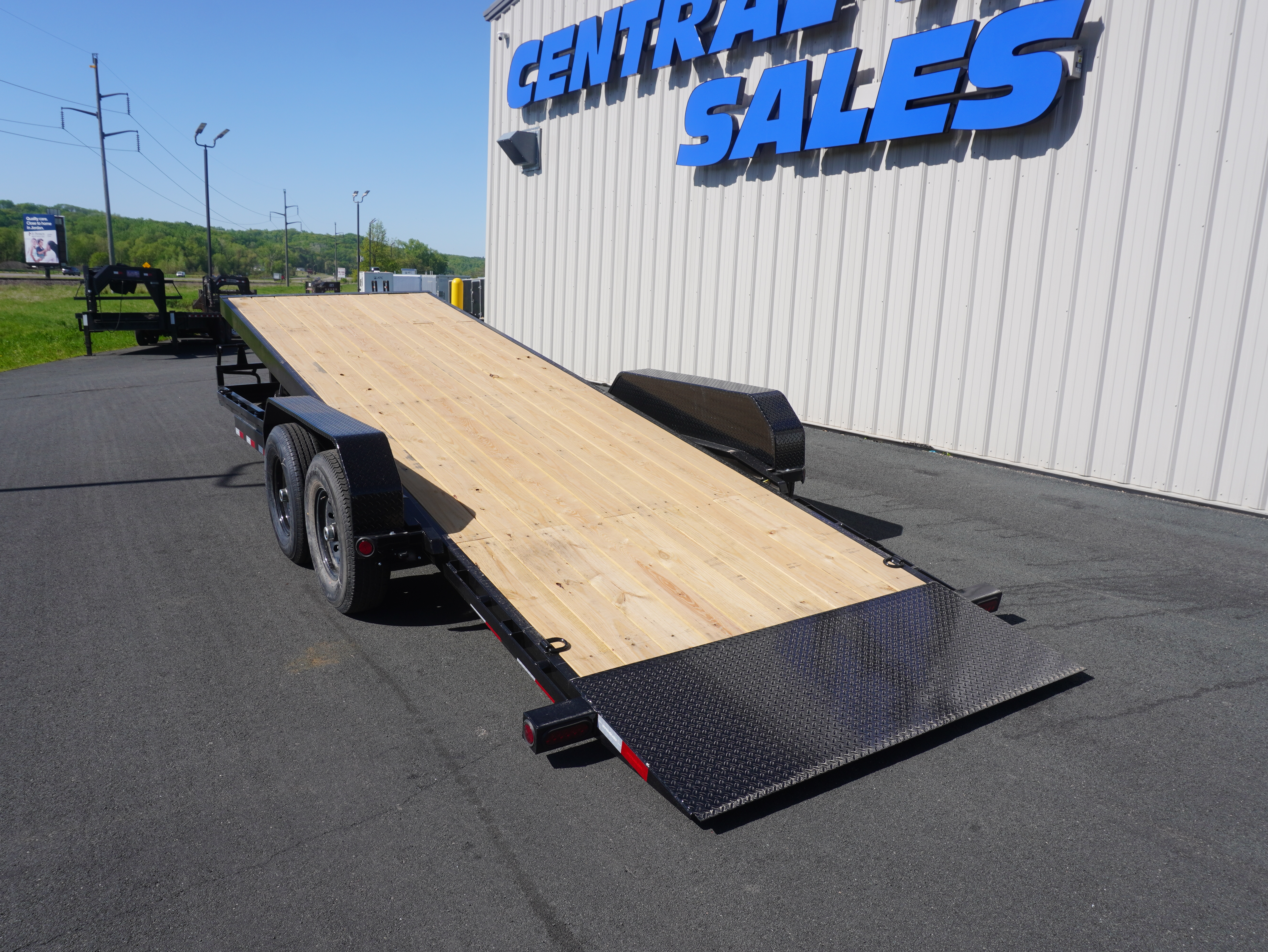 New 2027 PJ Trailers 83"x22' Powered Full Tilt Trailer