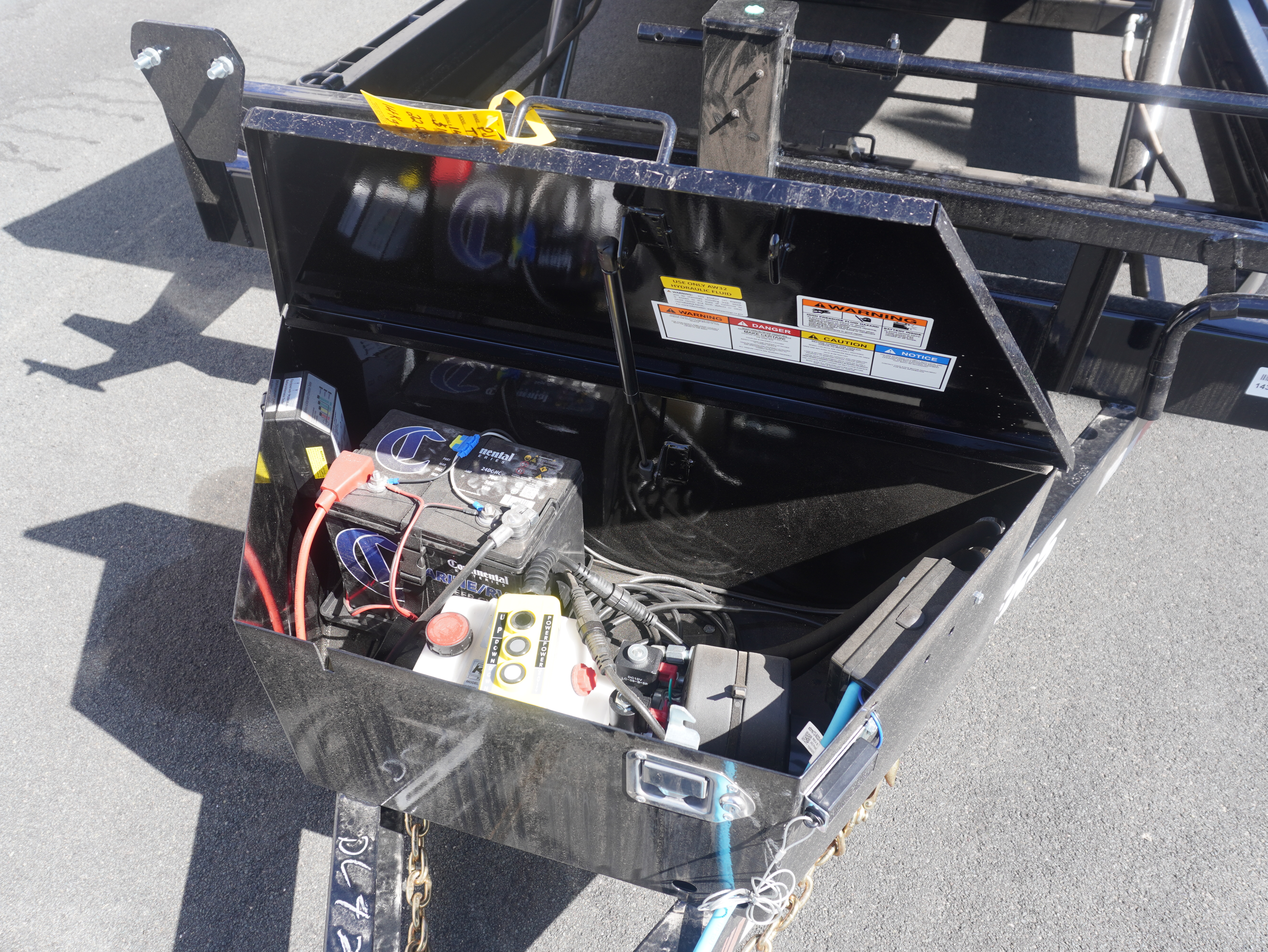 New 2027 PJ Trailers 83"x22' Powered Full Tilt Trailer