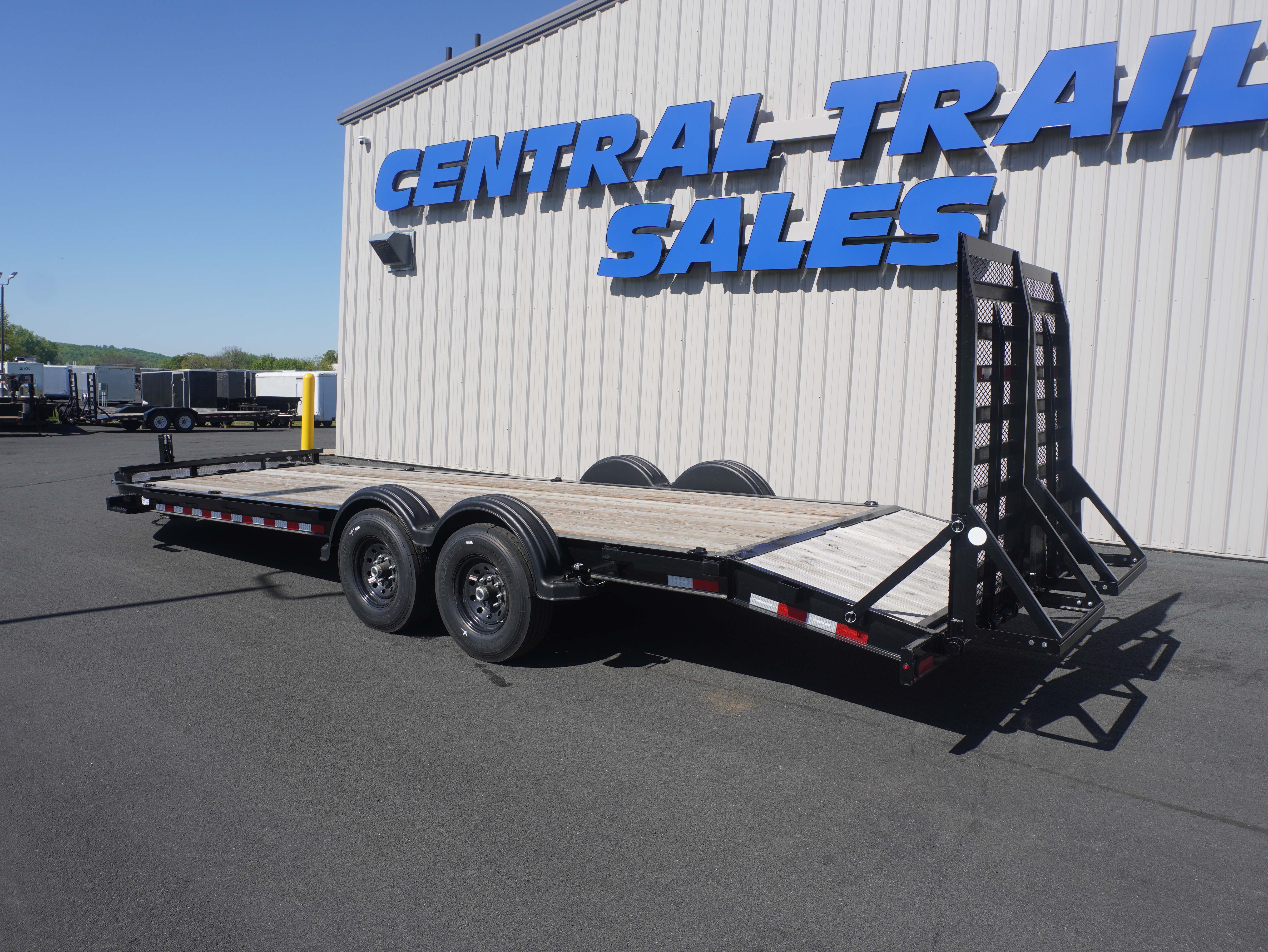 New 2026 PJ Trailers 83"x24ft Equipment Trailer