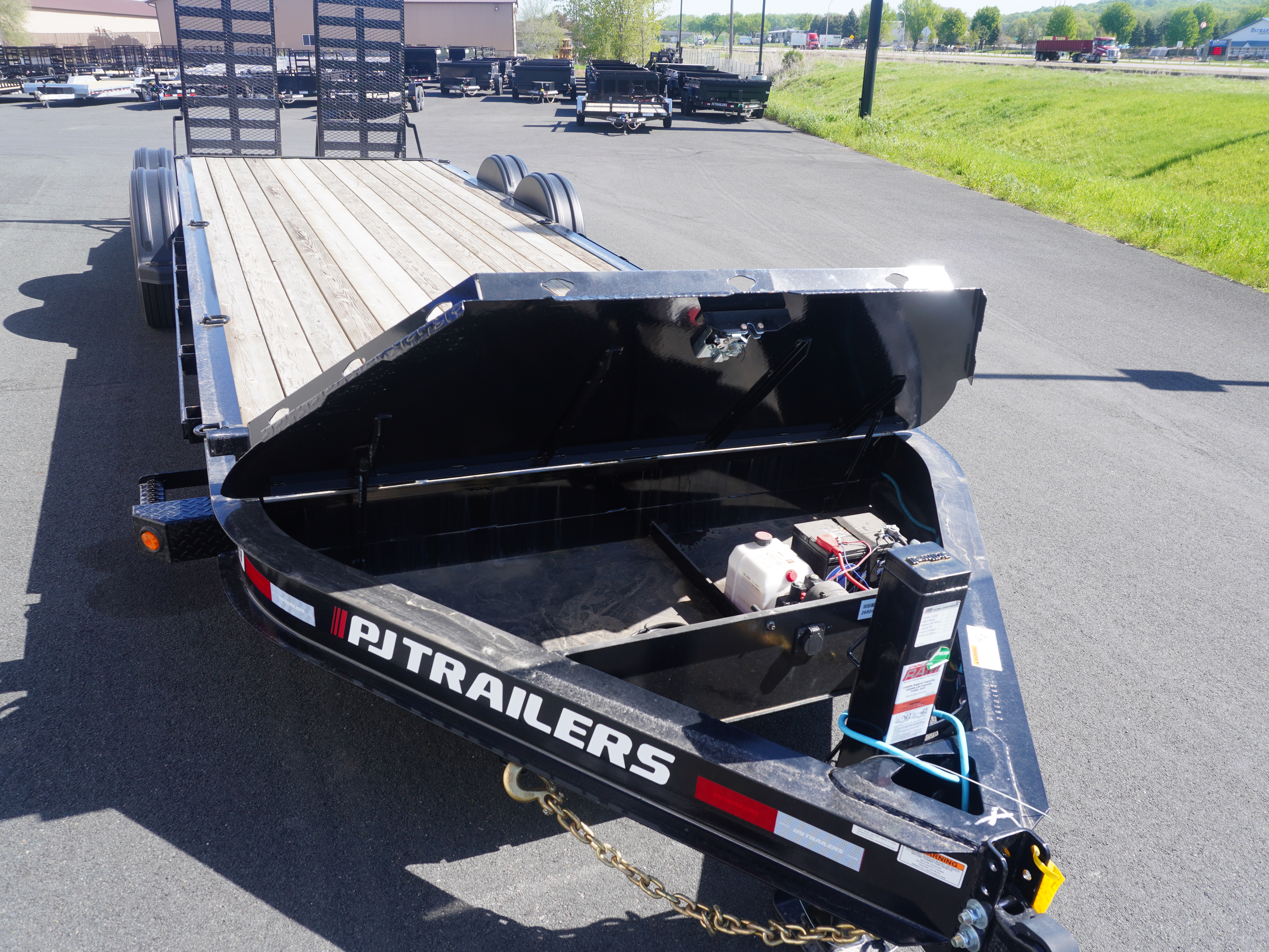 New 2026 PJ Trailers 83"x24ft Equipment Trailer