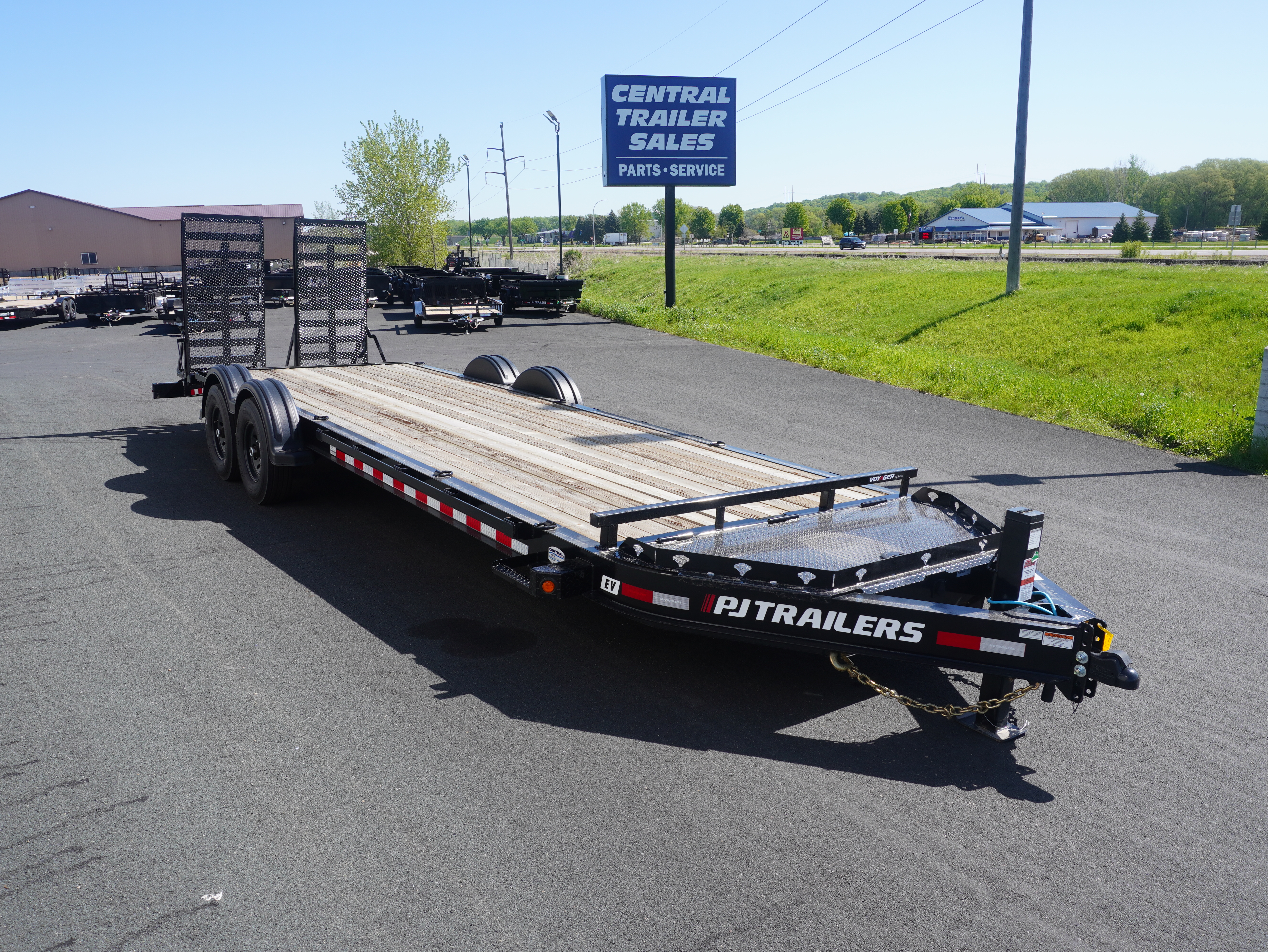New 2026 PJ Trailers 83"x24ft Equipment Trailer