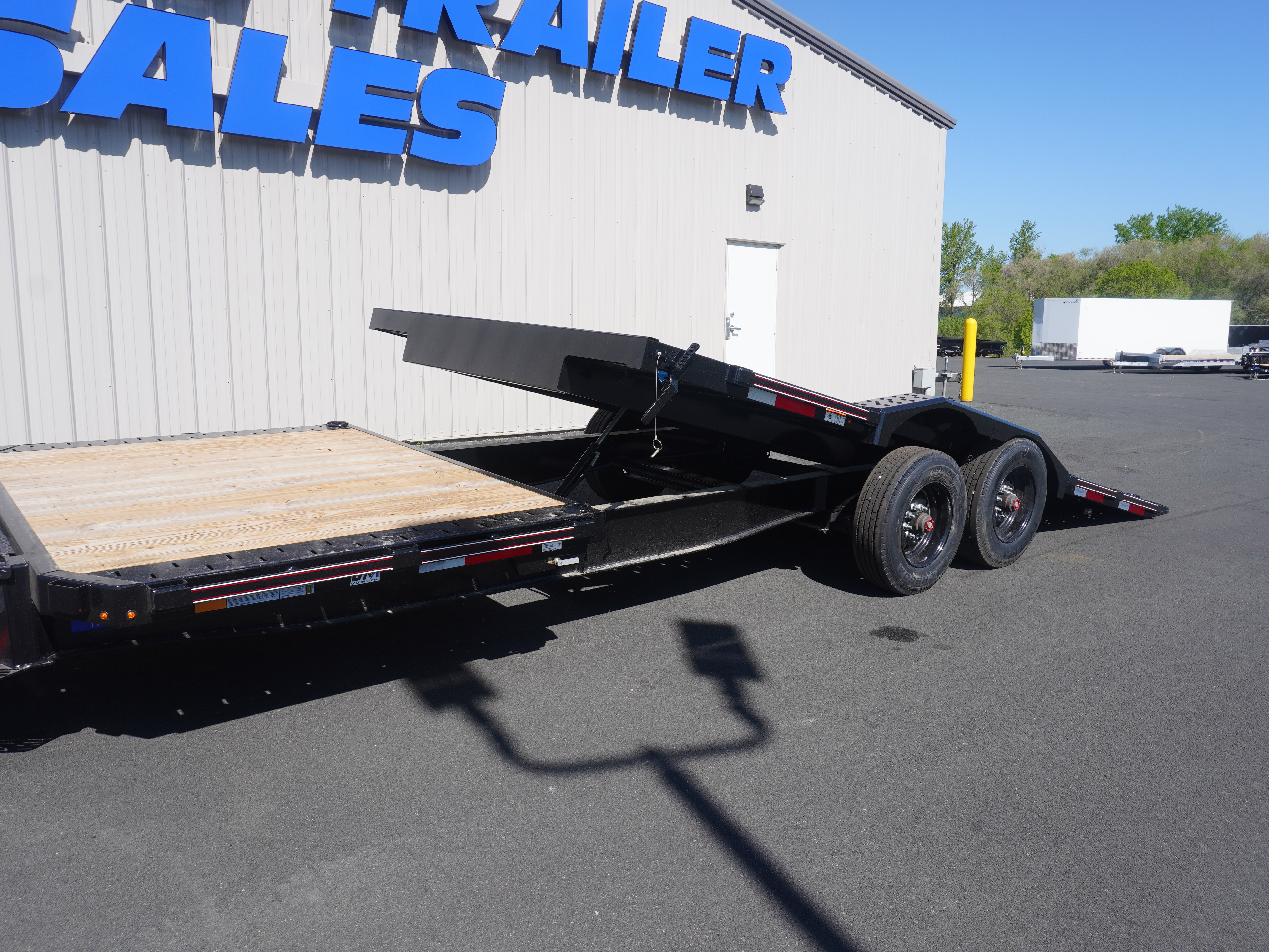 New 2026 Diamond C Trailers 210 24ft Tilt Trailer