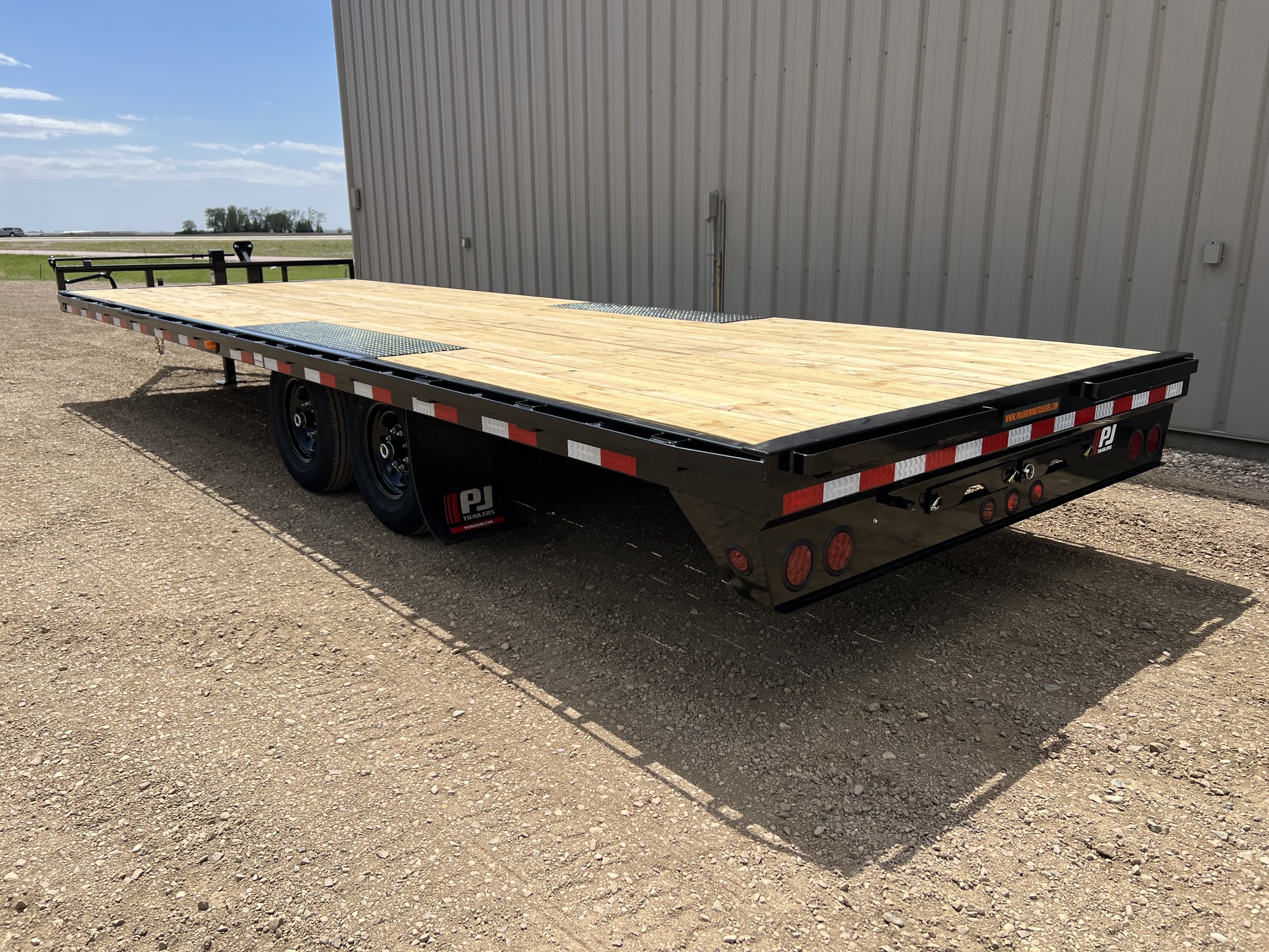 New 2026 PJ Trailers 24' F8 Deckover Equipment Trailer