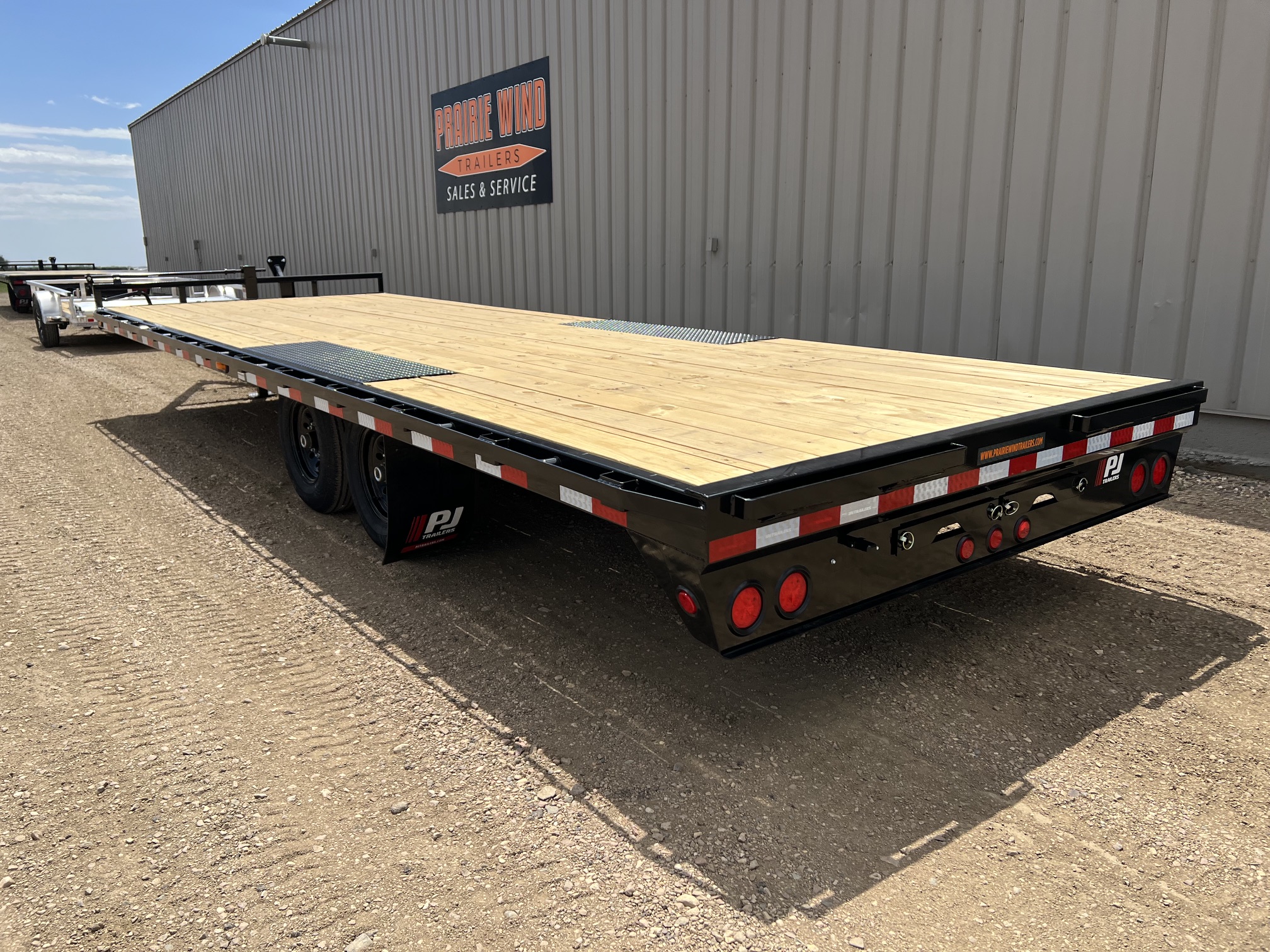 New 2026 PJ Trailers 24' F8 Deckover Equipment Trailer