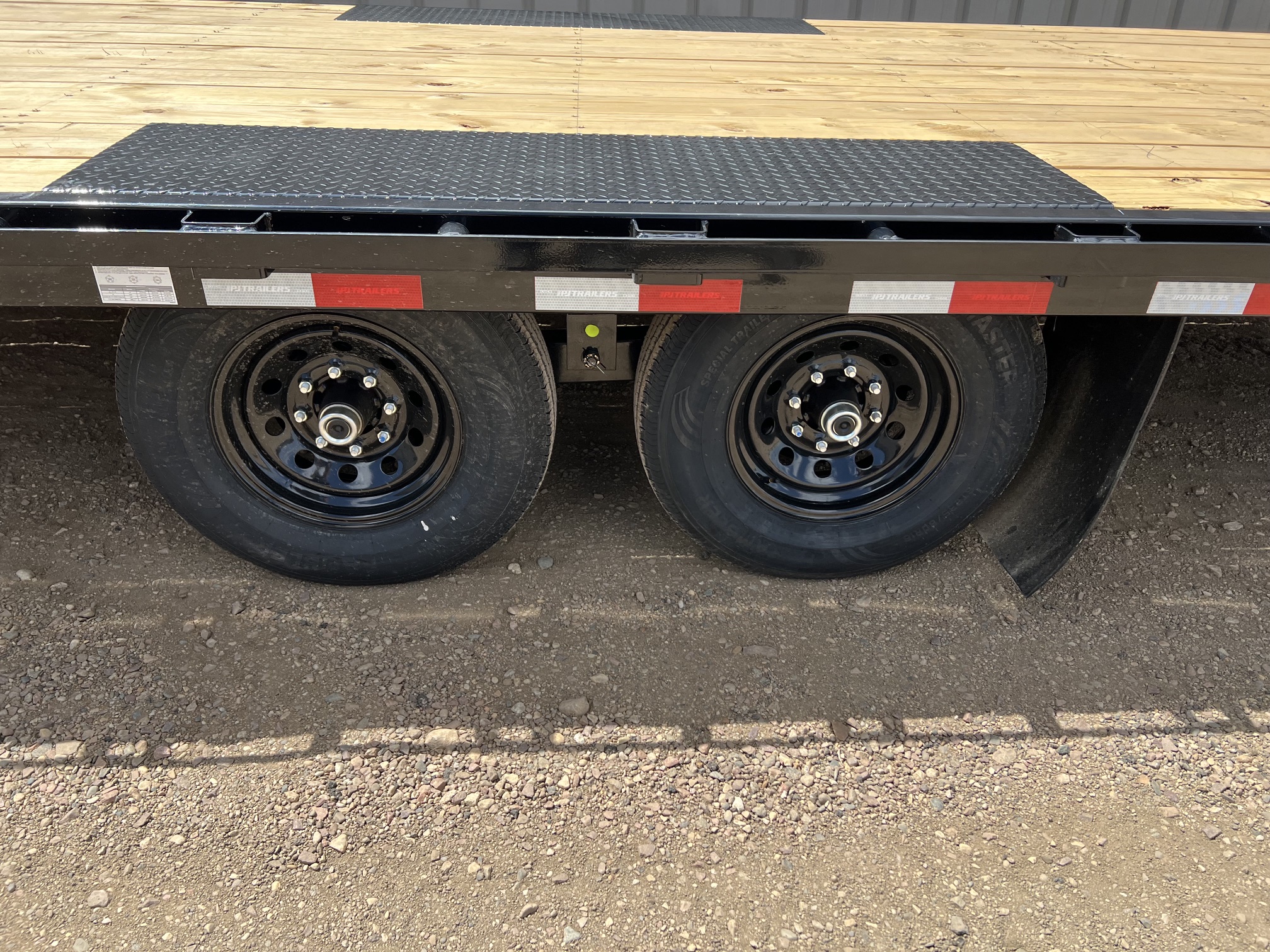 New 2026 PJ Trailers 24' F8 Deckover Equipment Trailer