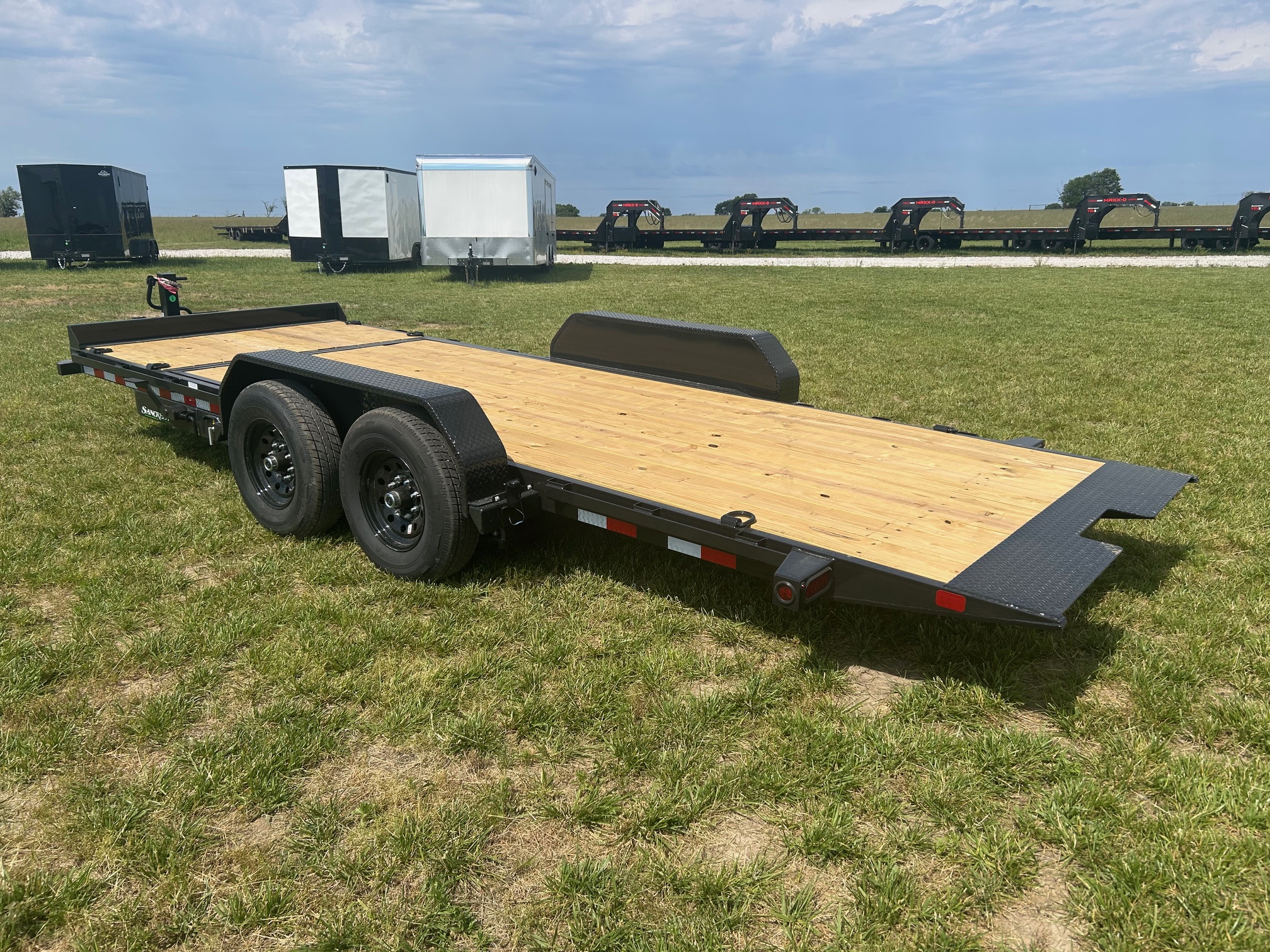 Used 2027 Big Tex 83x20 Tandem 14K Gravity Tilt w/ 4' Stationary Deck