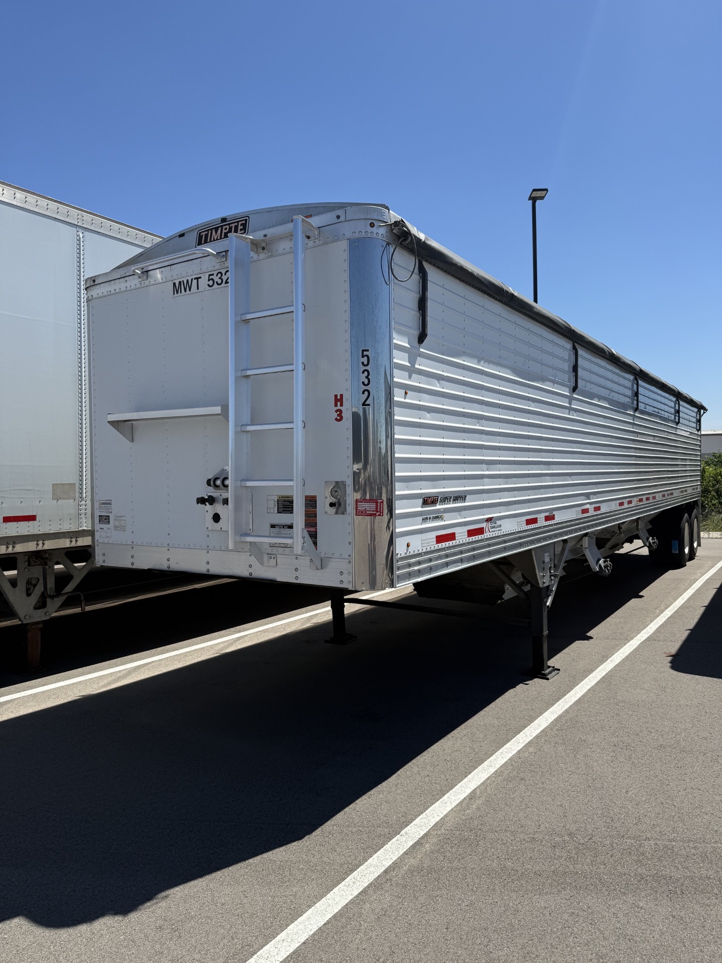Used $1,650/month 2021 Timpte White 42x96x78 Hopper Trailer Rent to Own