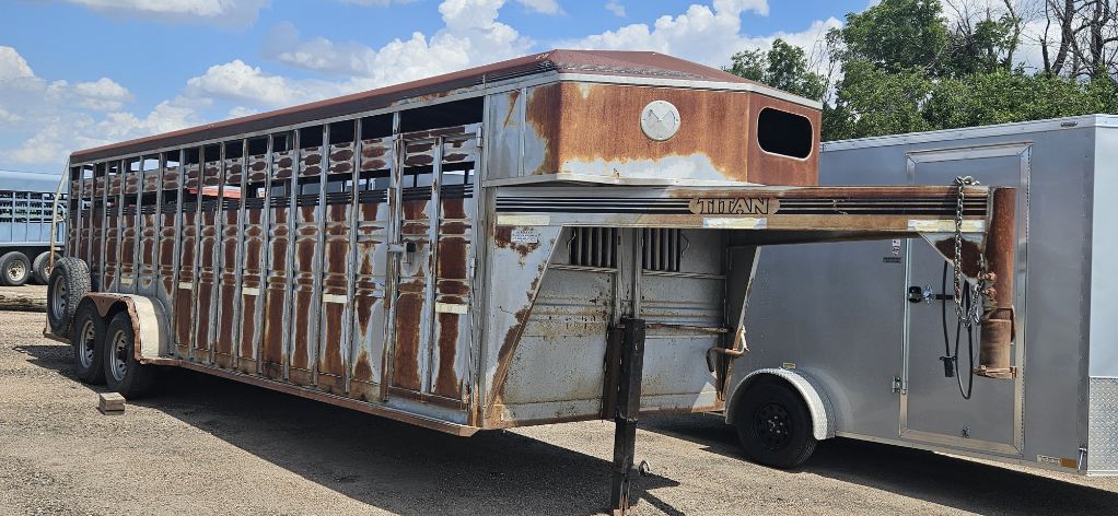 Used 1998 Titan Trailer 6'8 x 24' Stock Trailer