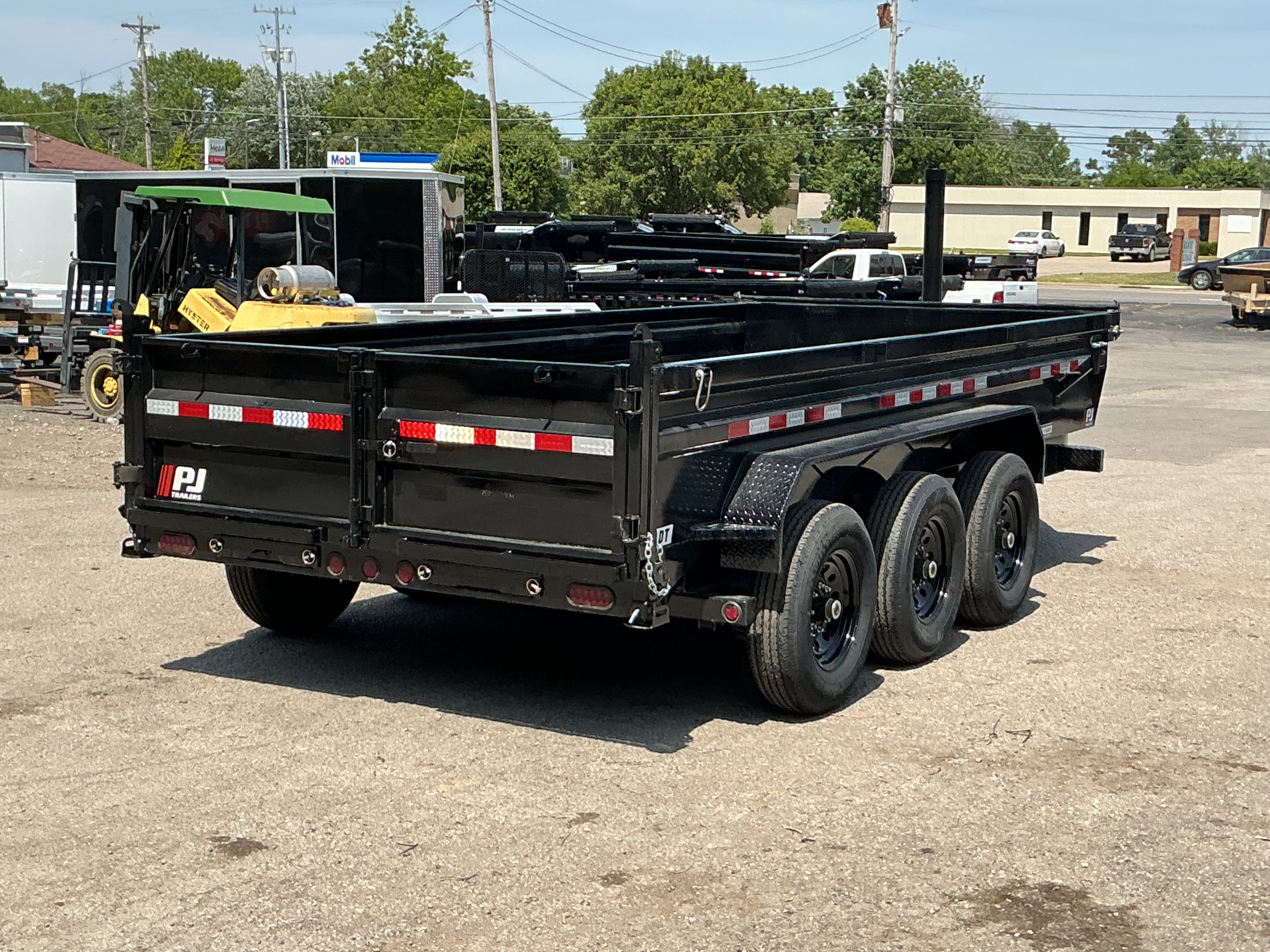 New 2026 PJ Trailers 83  x 16' Pro-Lift (DT) 21K GVWR Dump Trailer