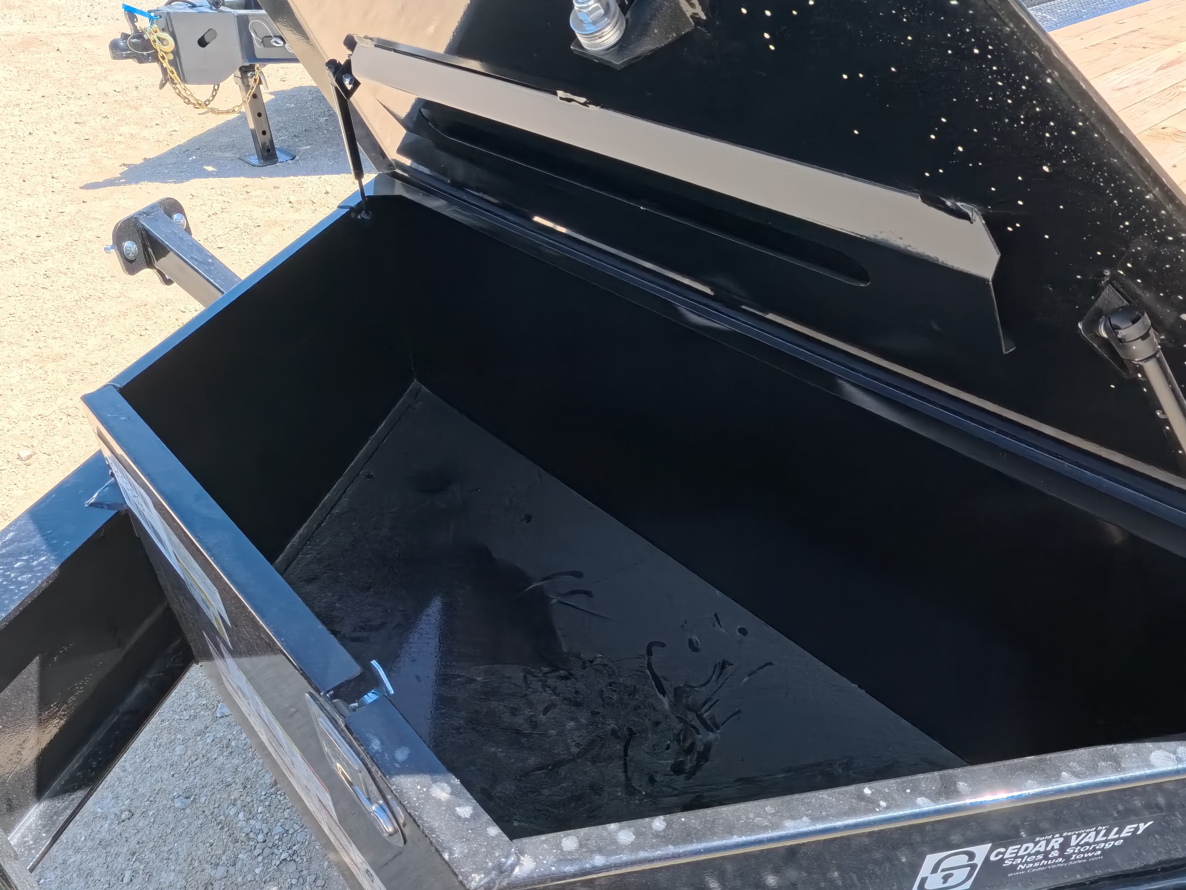 New 2026 Iron Bull 83 X 22 EHB Equipment Trailer w/2- 10K Axles, 4' Self Cleaning Dove Tail and 4' Rampage Ramps, Adj. 25K Coupler and 2 5/16" Receiver , LRJ 18 Ply Tires