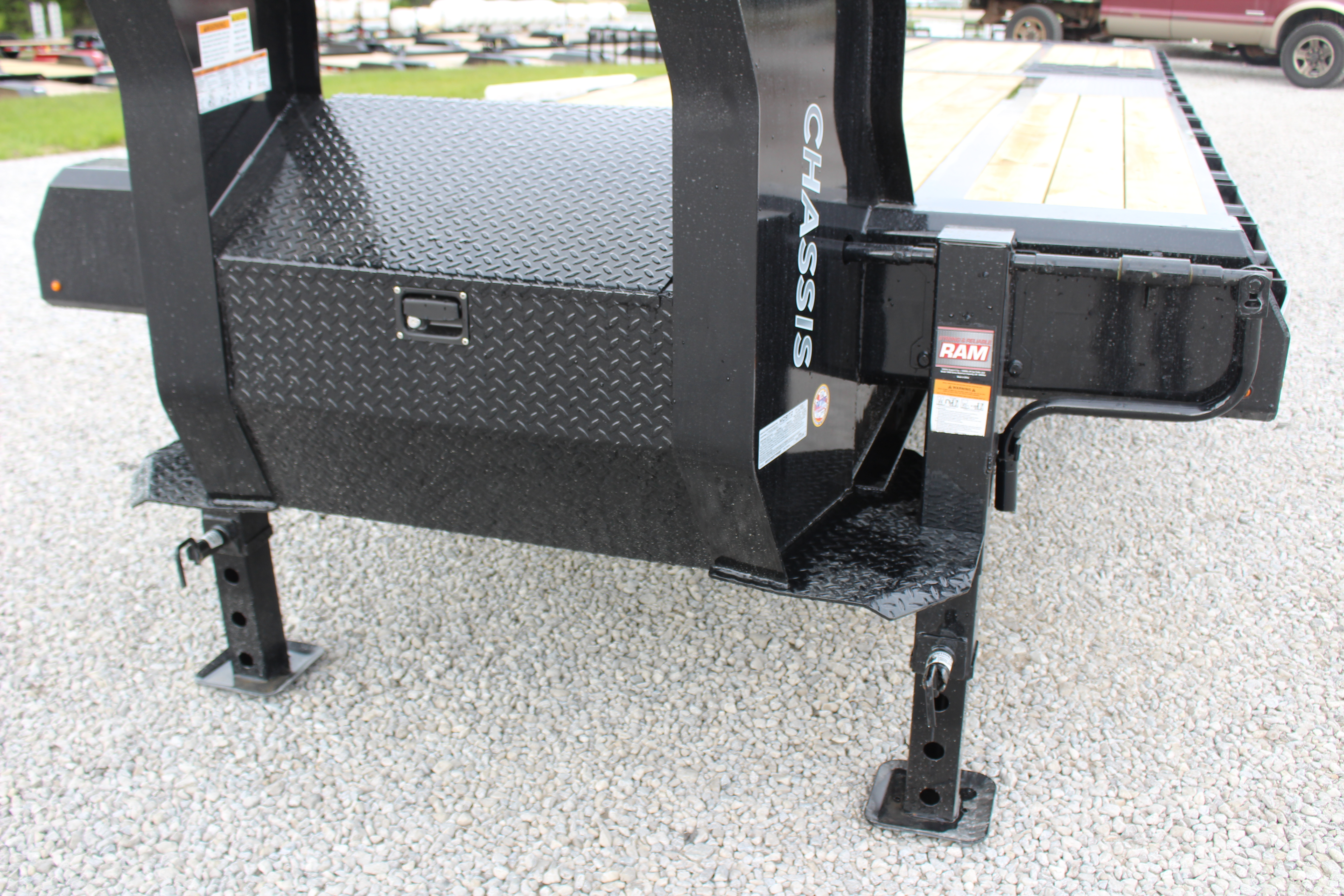 New 2026 Moritz FDGH Hydraulic Tail 30' GOOSENECK Deckover Flatbed Trailer- 25900# GVW