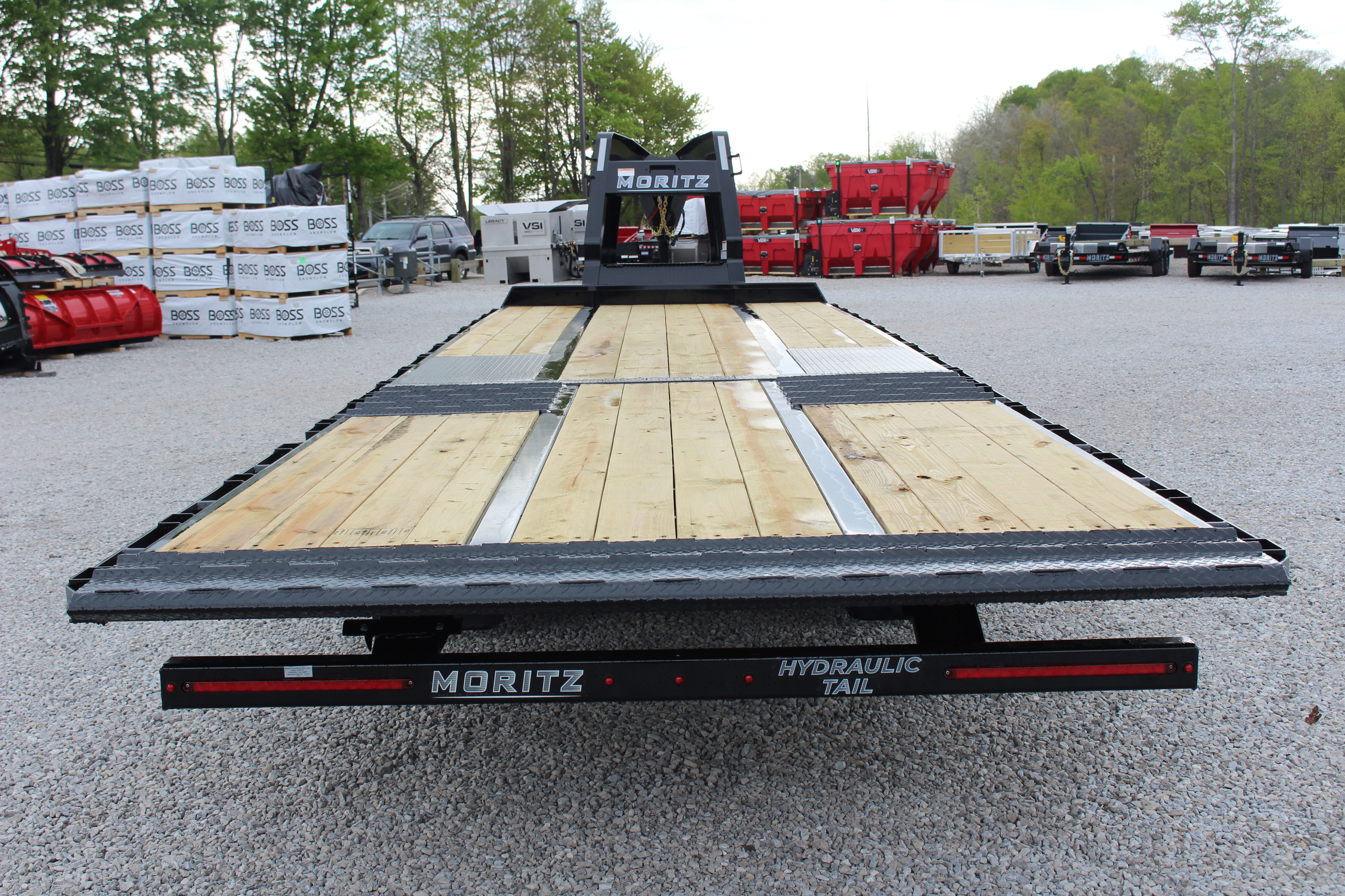 New 2026 Moritz FDGH Hydraulic Tail 30' GOOSENECK Deckover Flatbed Trailer- 25900# GVW