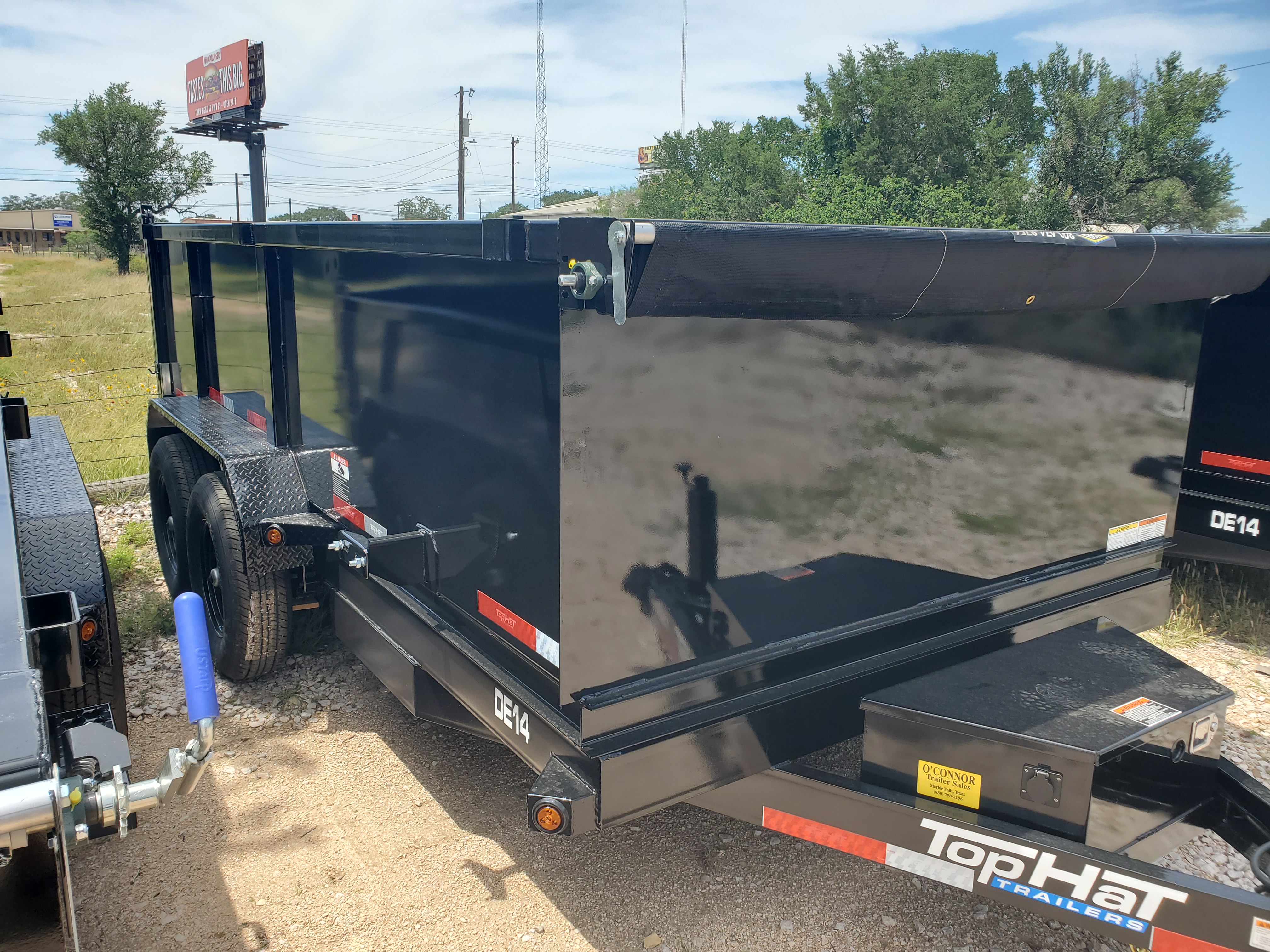 New 2026 Top Hat DE1 Dump Trailer